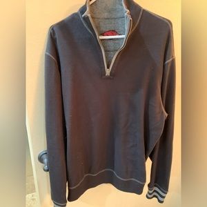 Reversible Razorback quarter zip. Never worn.logos on both sides.